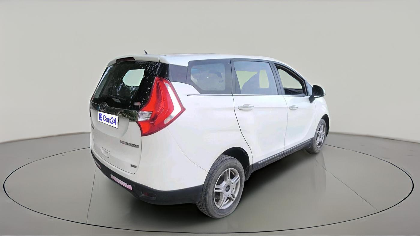 2018 Mahindra MARAZZO M6 8 STR, Diesel, Manual, 1,24,640 km, exterior