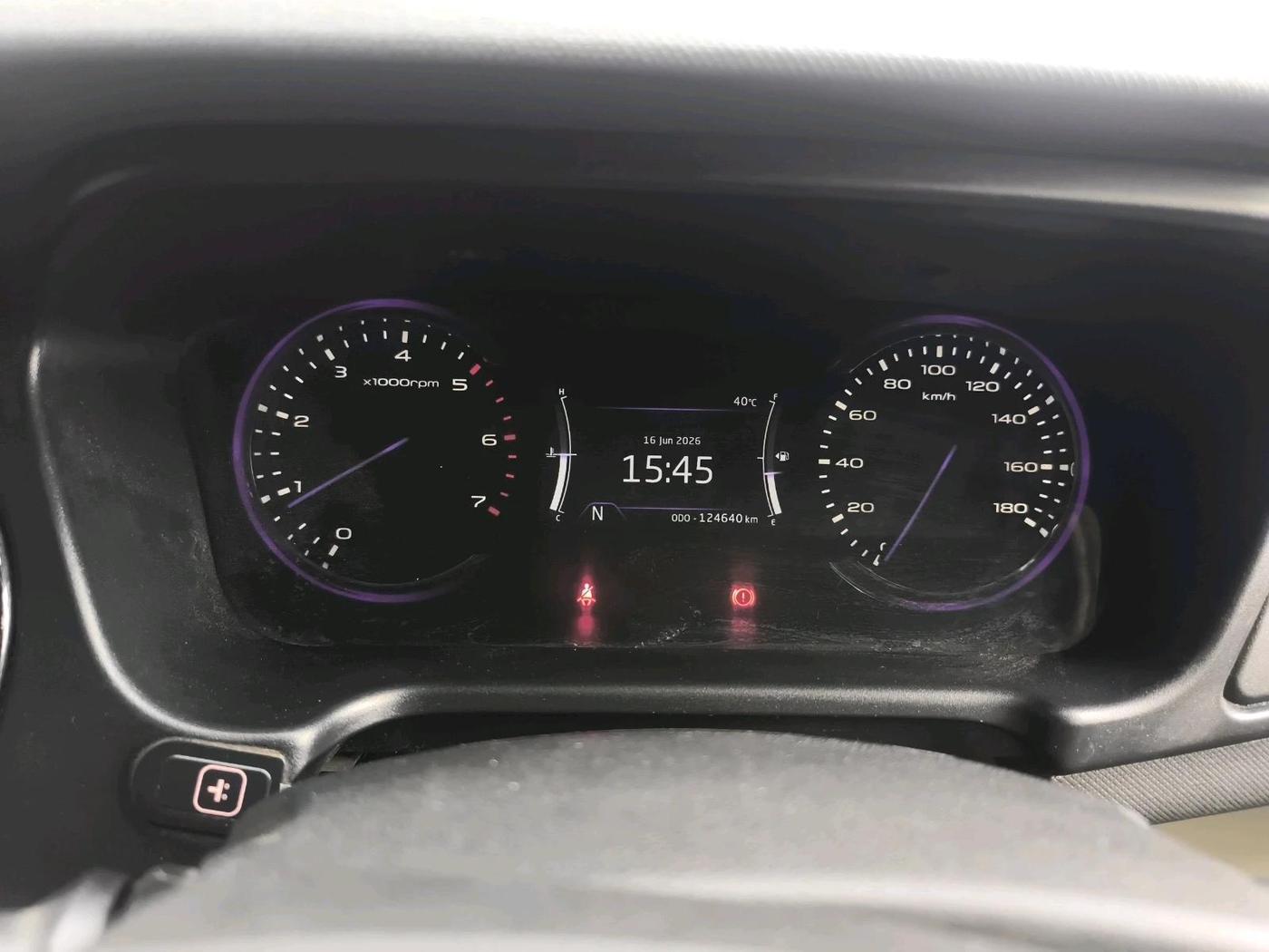 2018 Mahindra MARAZZO M6 8 STR, Diesel, Manual, 1,24,640 km, interior
