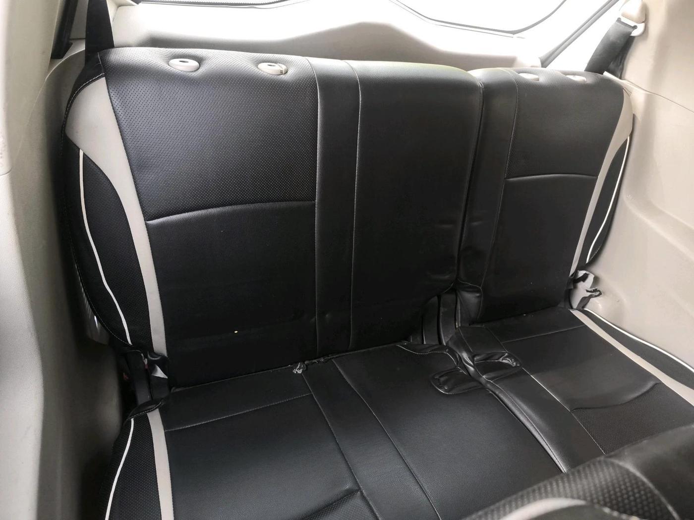 2018 Mahindra MARAZZO M6 8 STR, Diesel, Manual, 1,24,640 km, interior
