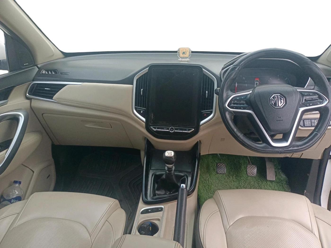 2021 MG HECTOR SHARP 2.0 DIESEL, Diesel, Manual, 1,43,076 km, interior