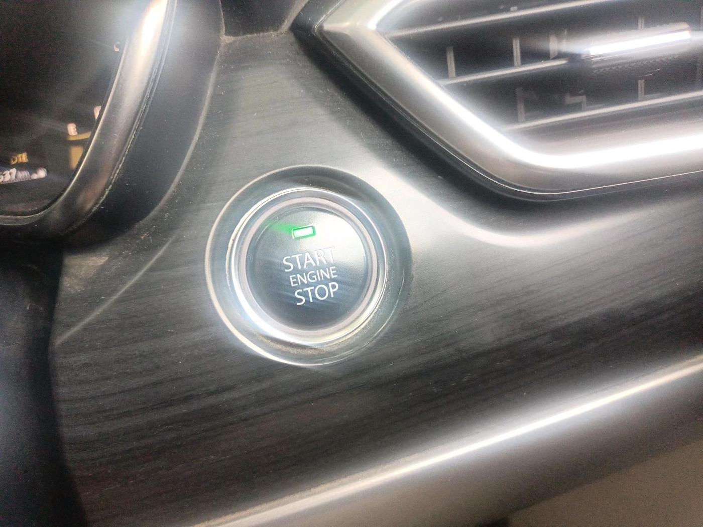 2023 Tata Safari XZ PLUS, Diesel, Manual, 68,477 km, interior