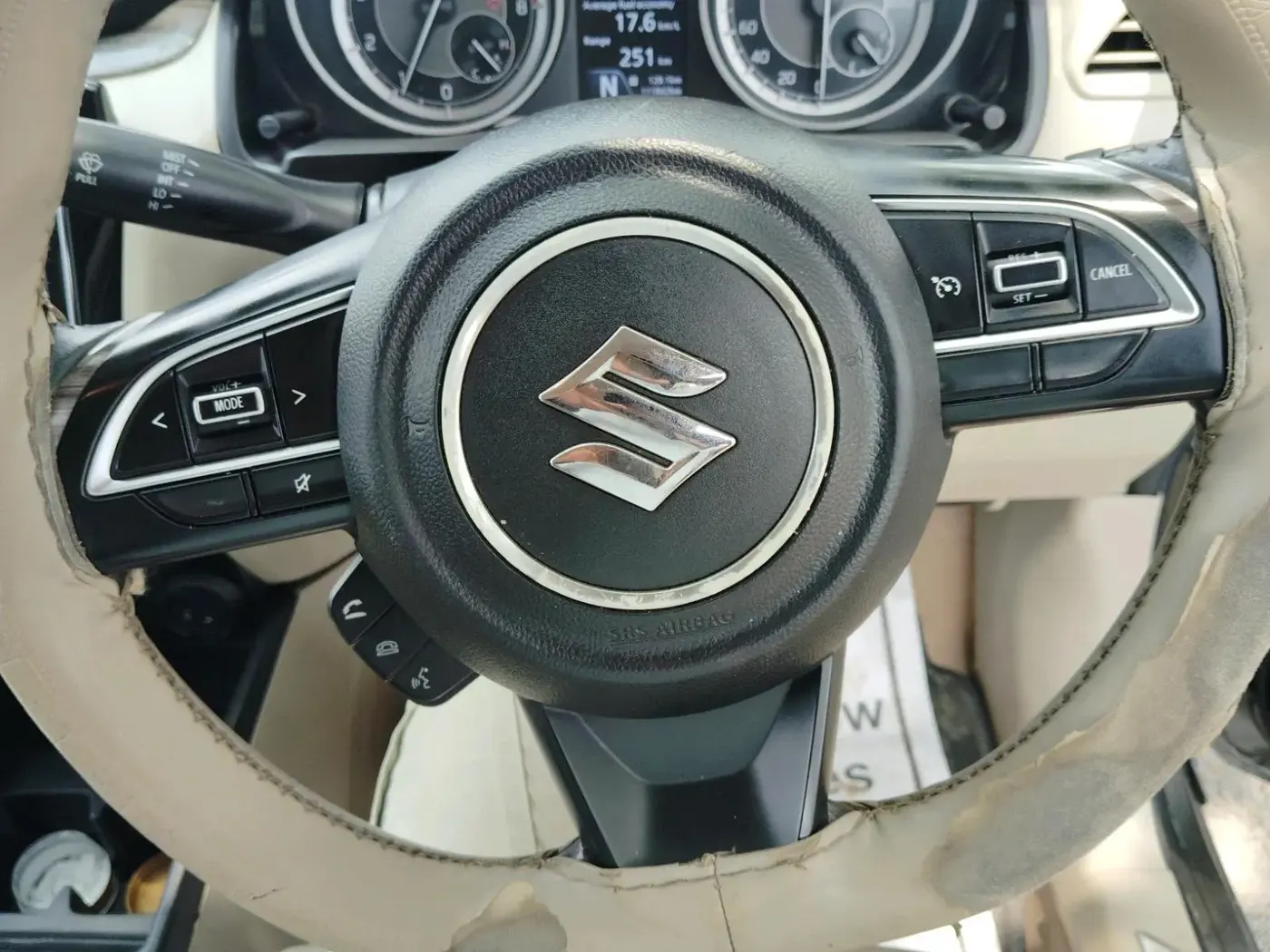 2022 Maruti Dzire ZXI Plus AMT, Petrol, Automatic, 1,11,842 km, interior