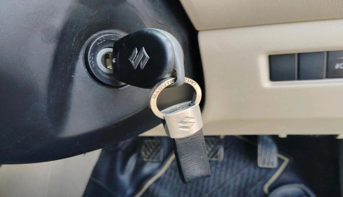 2018 Maruti Dzire VDI, Diesel, Manual, 1,40,647 km, interior