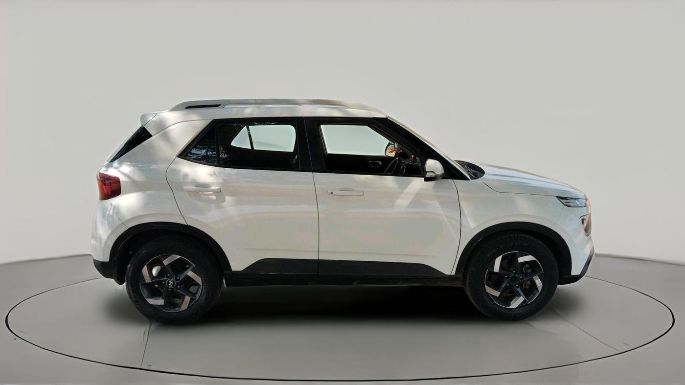 2021 Hyundai VENUE SX 1.5 CRDI, Diesel, Manual, 1,23,749 km, exterior