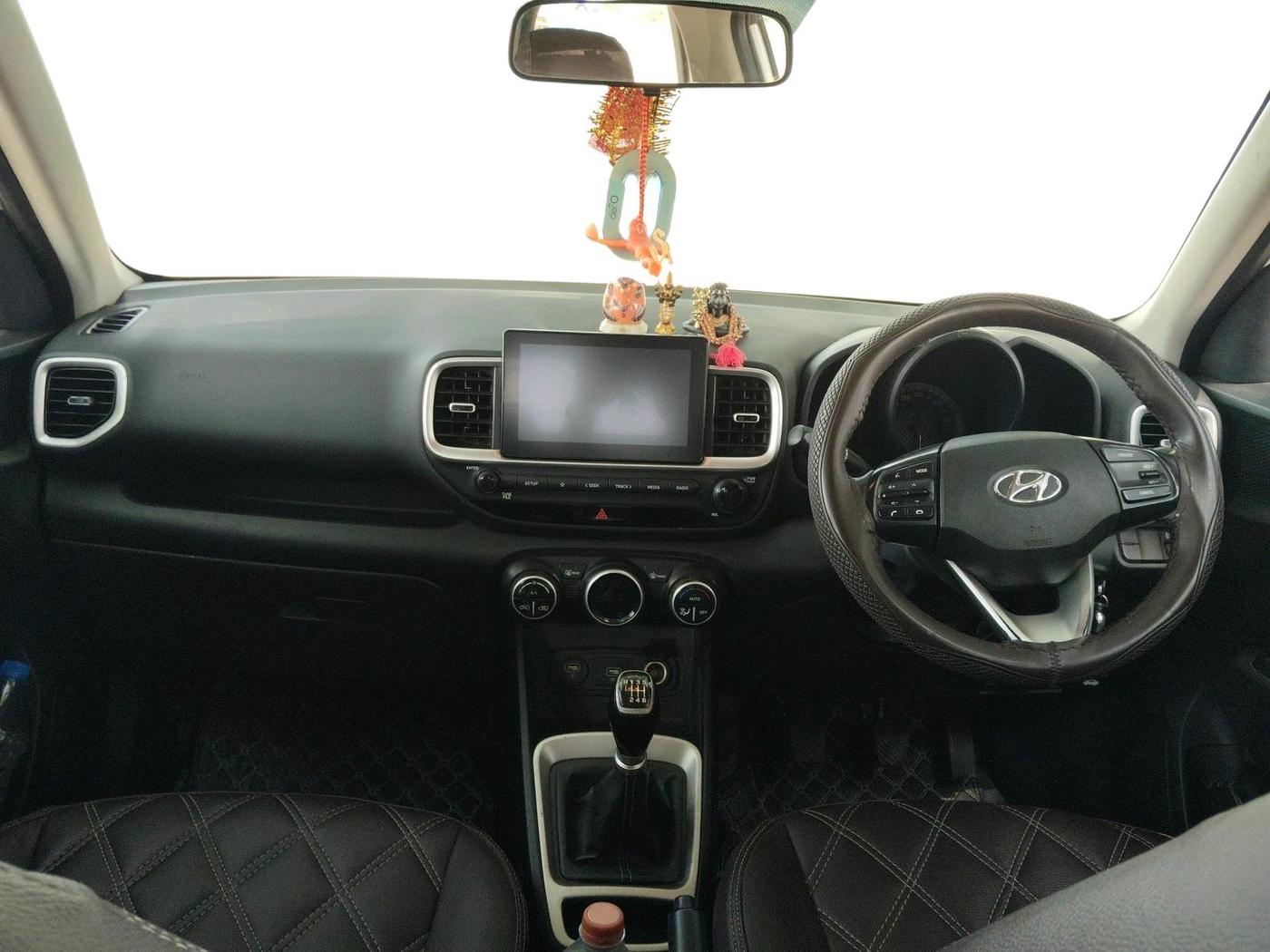 2021 Hyundai VENUE SX 1.5 CRDI, Diesel, Manual, 1,23,749 km, interior