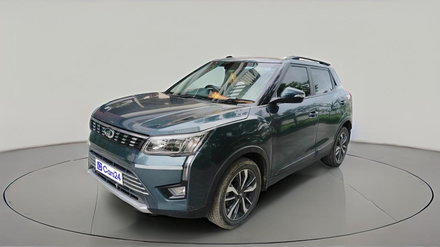 2021 Mahindra XUV300 W8 (O) 1.2 PETROL AMT, Petrol, Automatic, 46,438 km, exterior