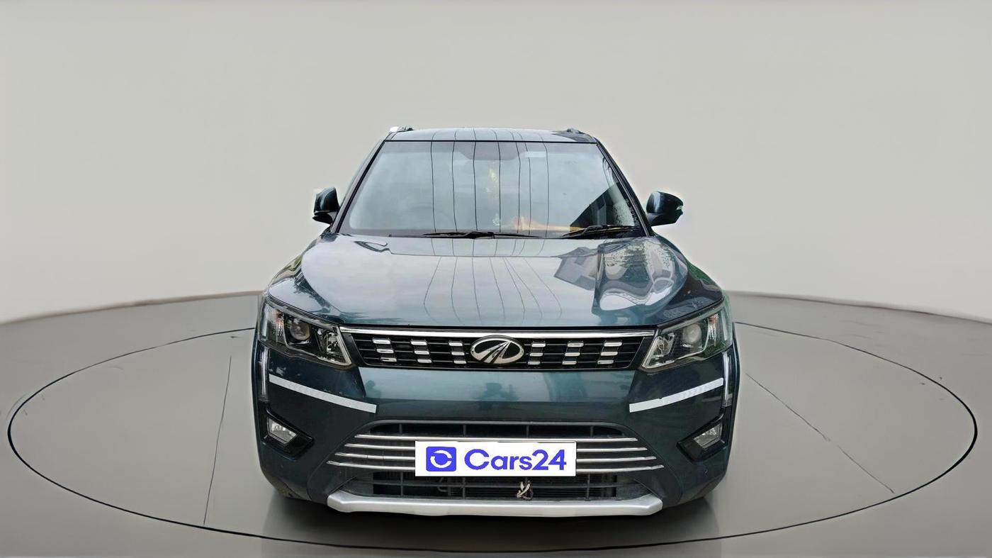 2021 Mahindra XUV300 W8 (O) 1.2 PETROL AMT, Petrol, Automatic, 46,438 km, exterior
