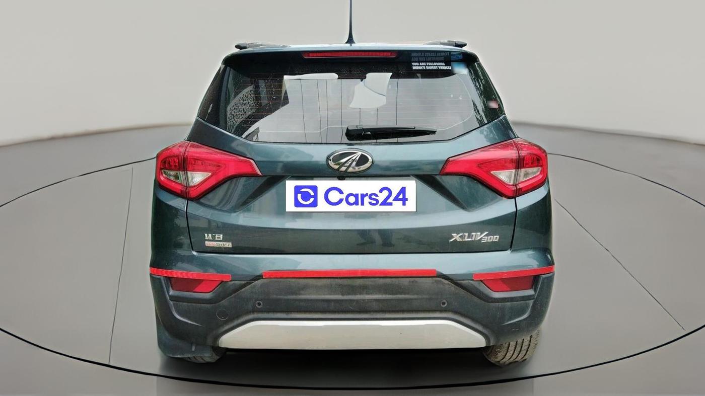 2021 Mahindra XUV300 W8 (O) 1.2 PETROL AMT, Petrol, Automatic, 46,438 km, exterior