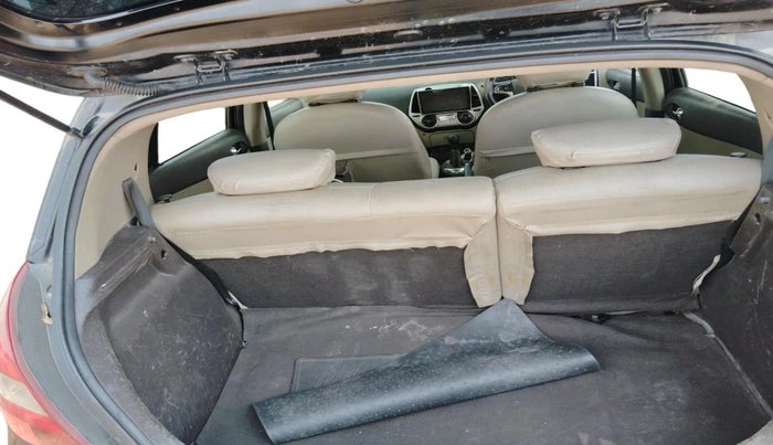 2011 Hyundai i20 SPORTZ 1.2, Petrol, Manual, 1,34,784 km, exterior