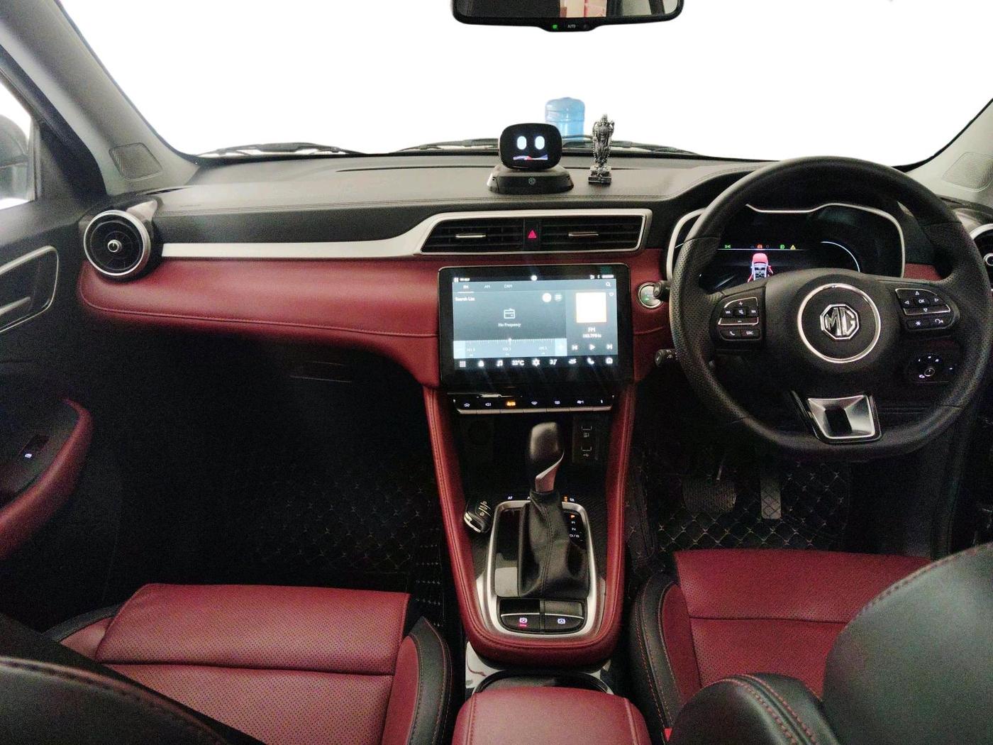2025 MG ASTOR Savvy Pro Red 1.3 CVT, Petrol, Automatic, 13,782 km, interior