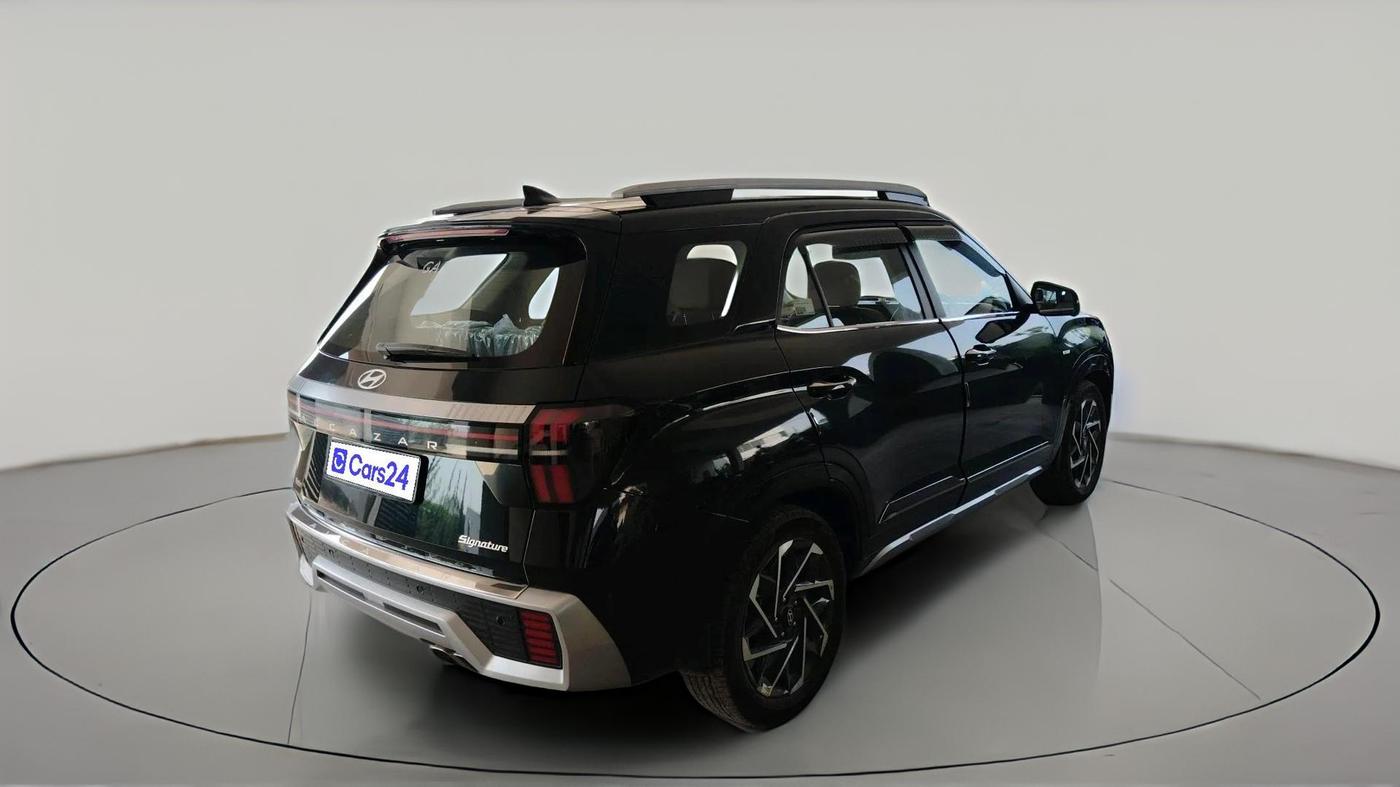 2025 Hyundai ALCAZAR Signature 6 STR 1.5 Turbo GDi Petrol DCT, Petrol, Automatic, 14,000 km, exterior