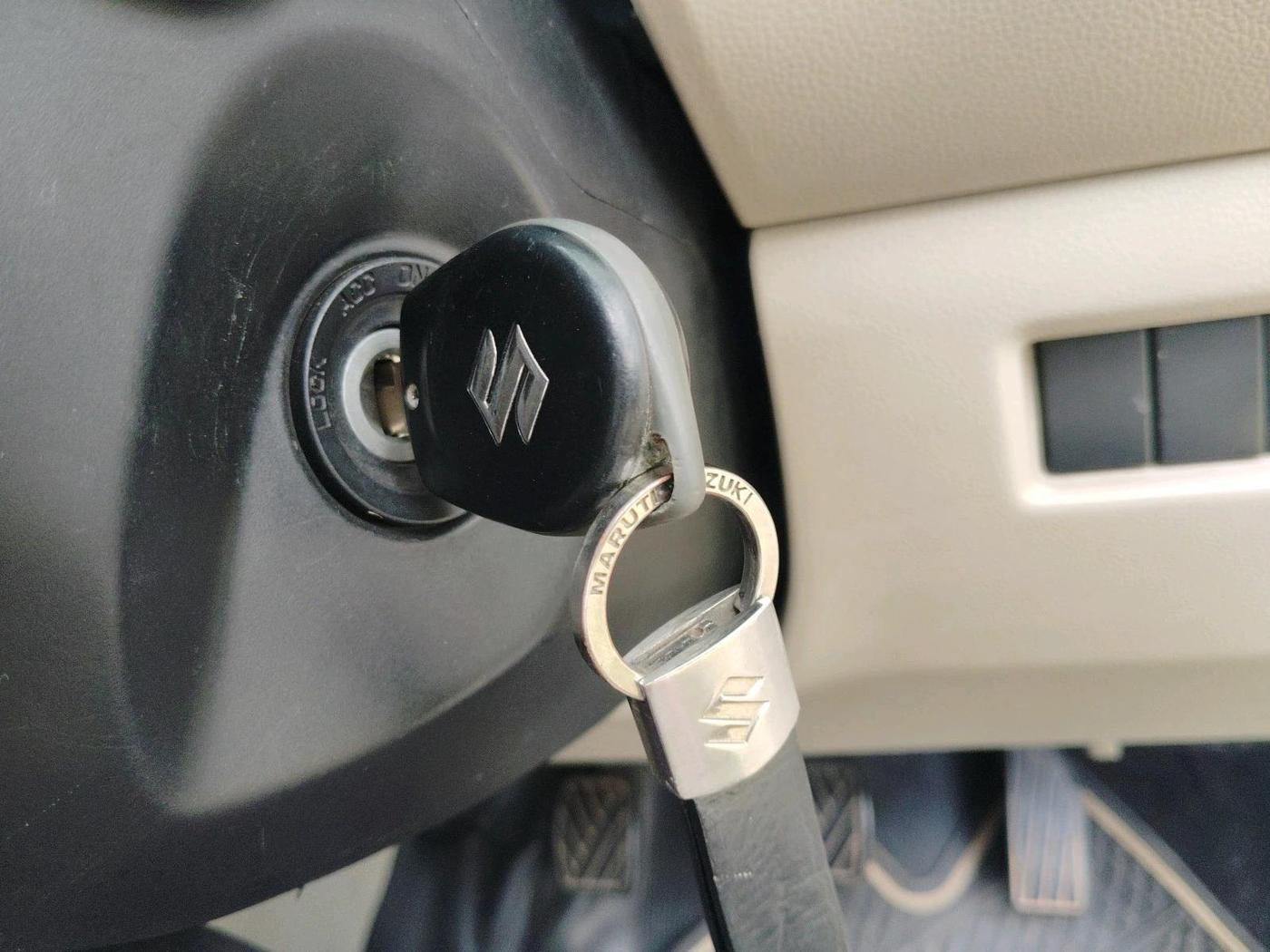 2018 Maruti Dzire VDI, Diesel, Manual, 1,44,552 km, interior