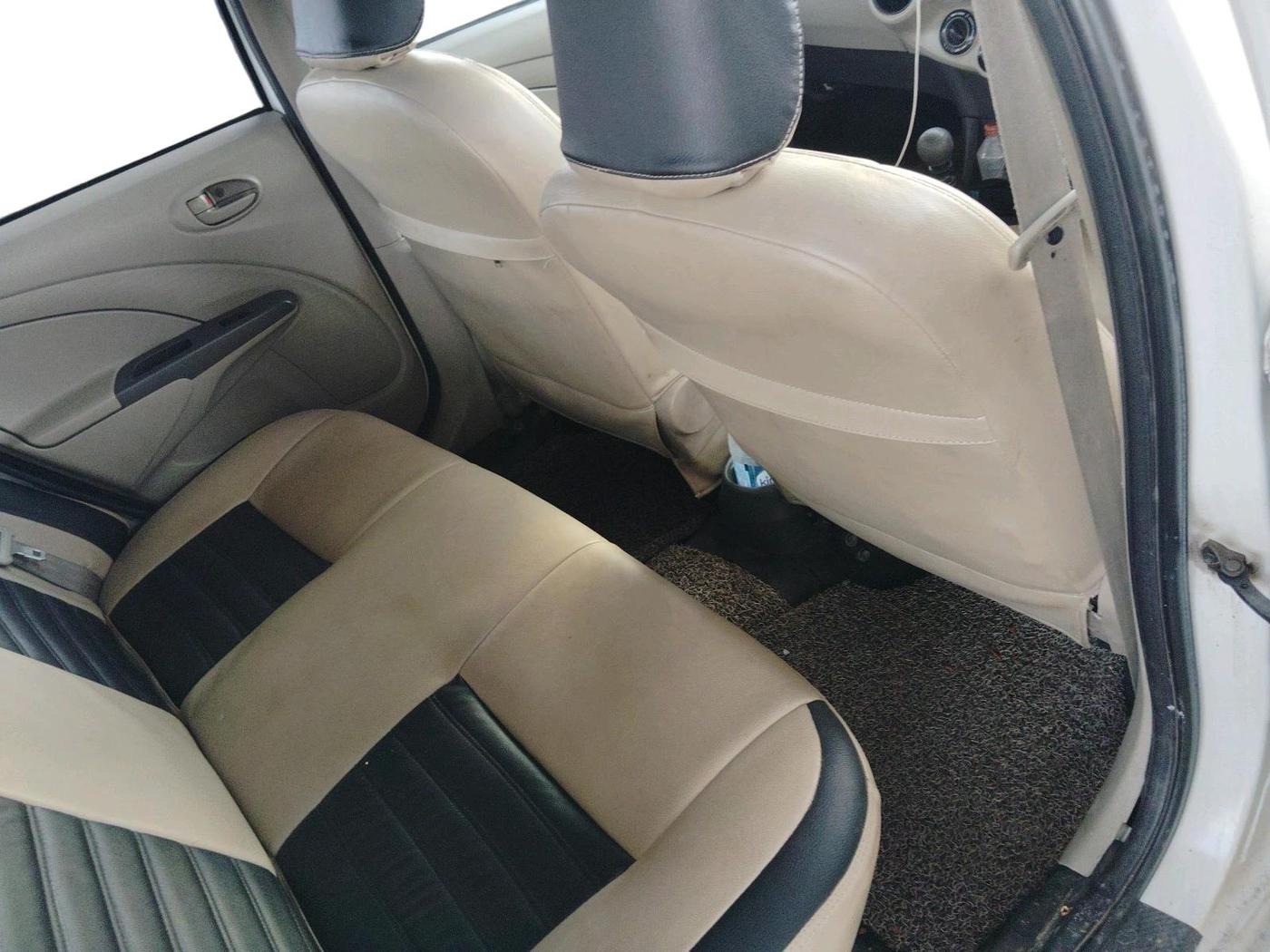 2015 Toyota Etios GD, Diesel, Manual, 1,25,003 km, interior