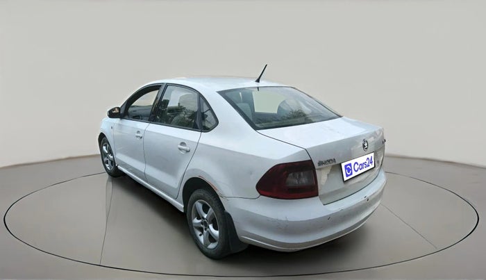 2015 Skoda Rapid AMBITION 1.5 TDI AT, Diesel, Automatic, 1,67,721 km, exterior