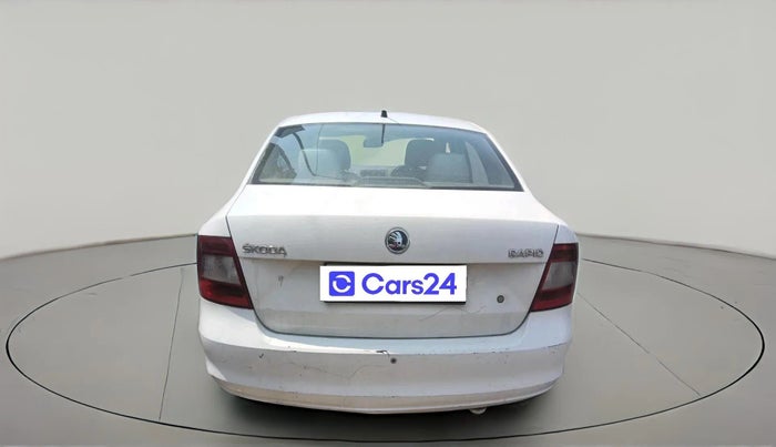 2015 Skoda Rapid AMBITION 1.5 TDI AT, Diesel, Automatic, 1,67,721 km, exterior