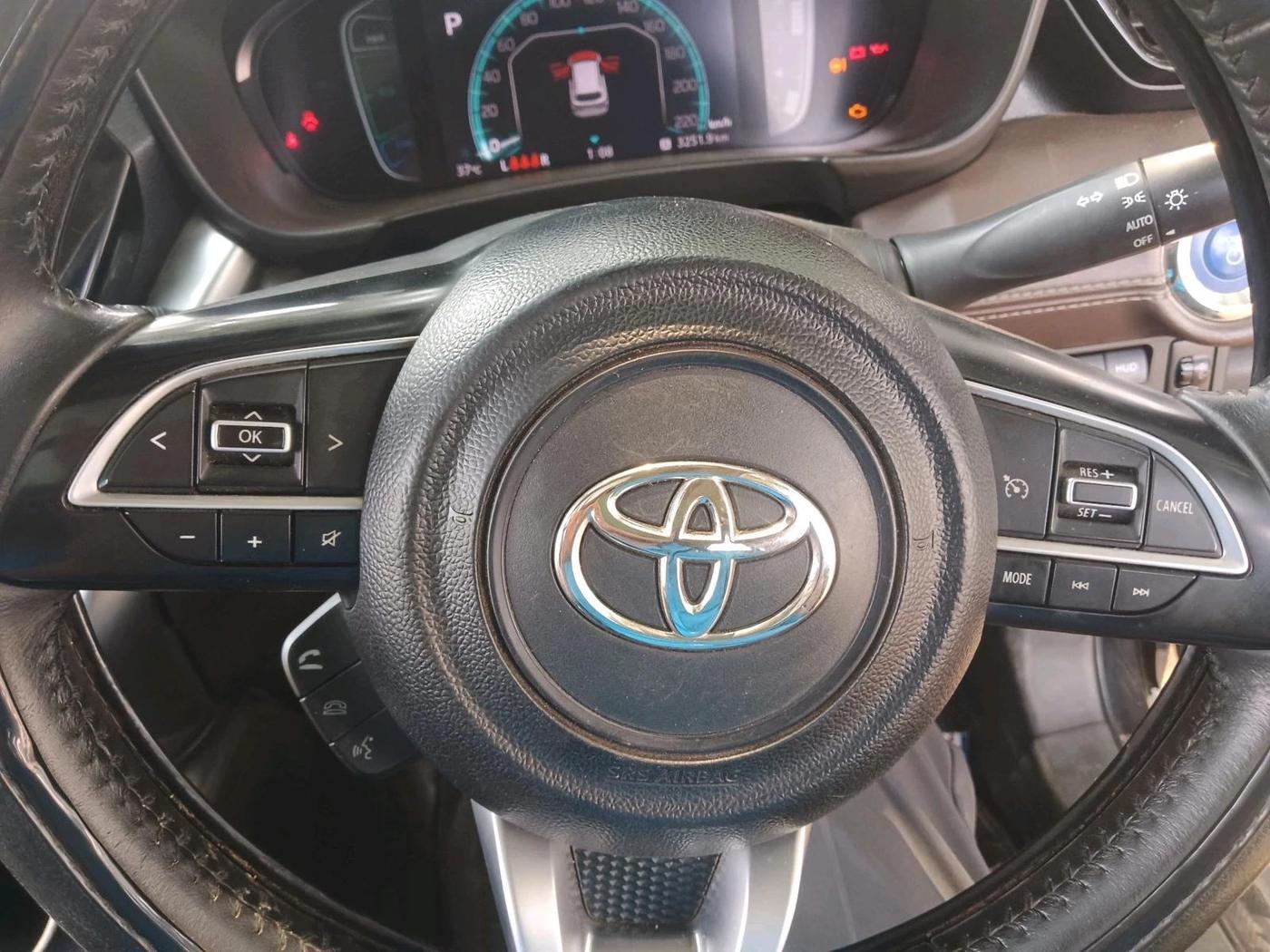 2024 Toyota URBAN CRUISER HYRYDER V HYBRID, Hybrid, Automatic, 3,251 km, interior