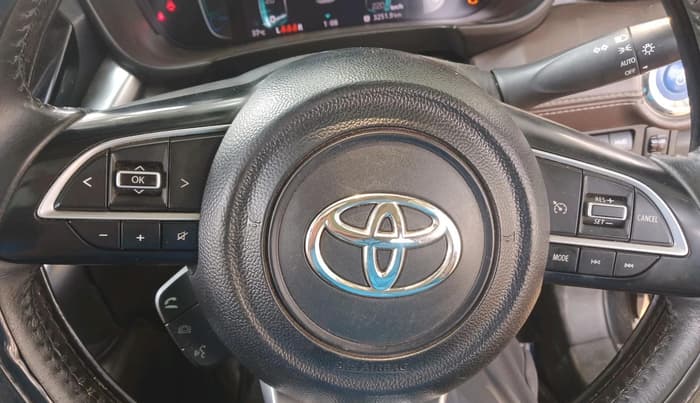 2024 Toyota URBAN CRUISER HYRYDER V HYBRID, Hybrid, Automatic, 3,251 km, interior