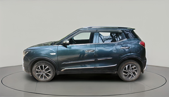 2022 Mahindra XUV300 W4 1.2 PETROL, Petrol, Manual, 88,709 km, exterior