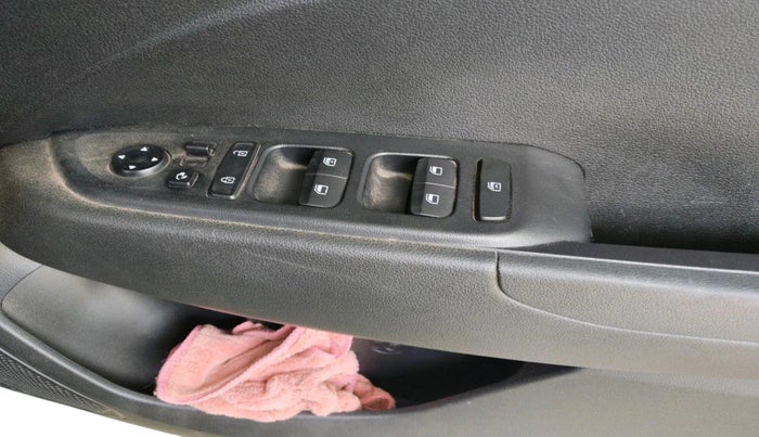 2021 Hyundai VENUE SX PLUS 1.0 TURBO DCT, Petrol, Automatic, 11,242 km, interior