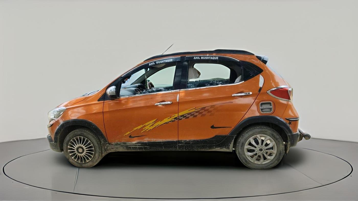 2018 Tata TIAGO NRG PETROL, Petrol, Manual, 78,647 km, exterior