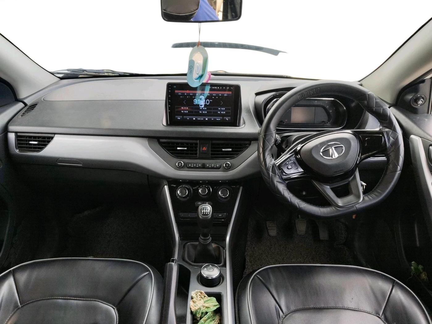2023 Tata NEXON XM SUNROOF PETROL, Petrol, Manual, 46,778 km, interior