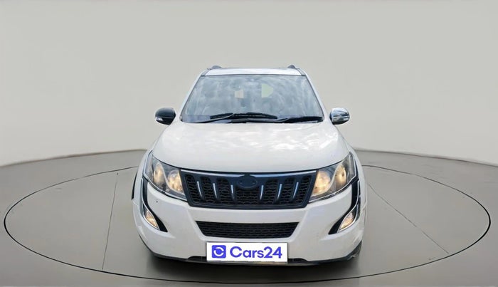 2017 Mahindra XUV500 W10, Diesel, Manual, 1,44,785 km, exterior
