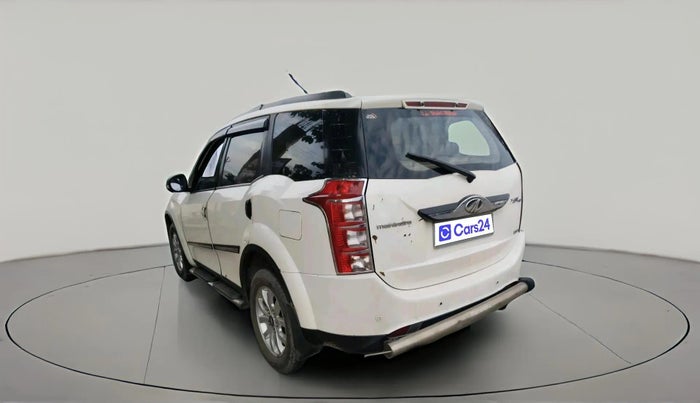 2017 Mahindra XUV500 W10, Diesel, Manual, 1,44,785 km, exterior
