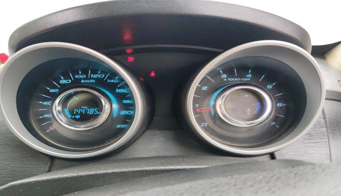 2017 Mahindra XUV500 W10, Diesel, Manual, 1,44,785 km, interior