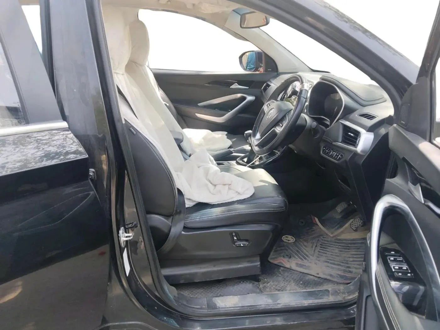 2019 MG HECTOR SHARP HYBRID 1.5 PETROL, Petrol, Manual, 25,195 km, interior