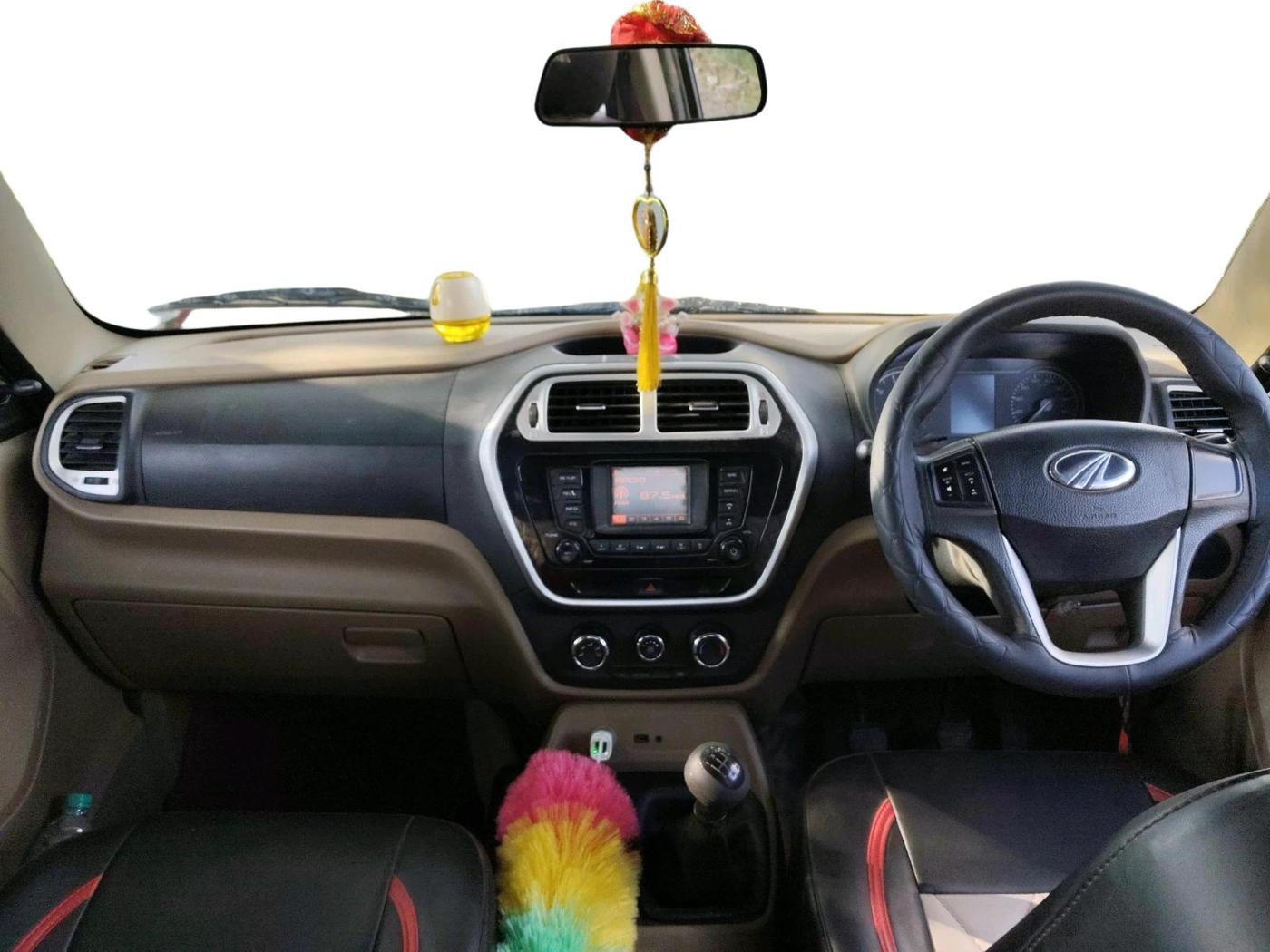 2021 Mahindra BOLERO NEO N 8, Diesel, Manual, 51,200 km, interior