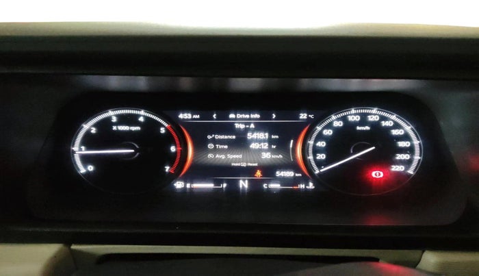 2022 Mahindra XUV700 MX D MT 5 STR, Diesel, Manual, 54,189 km, interior