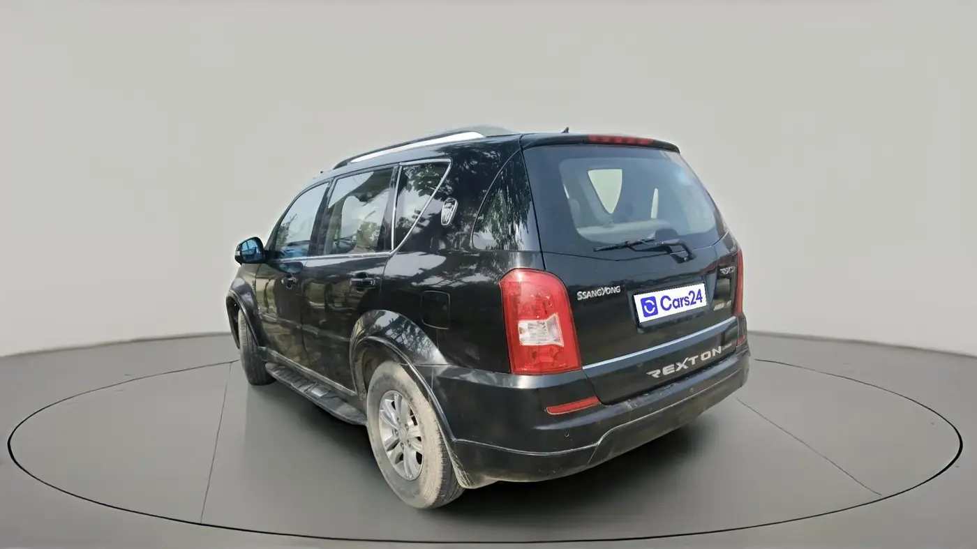 2014 Ssangyong Rexton RX7, Diesel, Automatic, 1,64,122 km, exterior