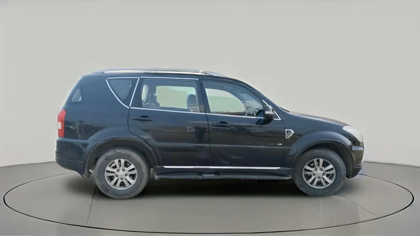 2014 Ssangyong Rexton RX7, Diesel, Automatic, 1,64,122 km, exterior