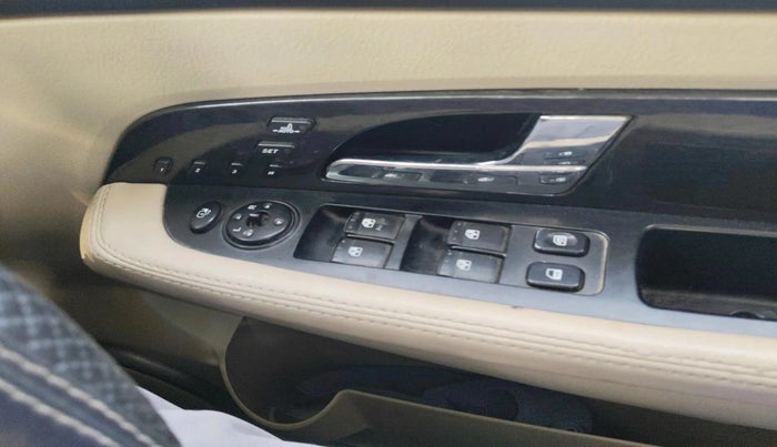 2014 Ssangyong Rexton RX7, Diesel, Automatic, 1,64,122 km, interior