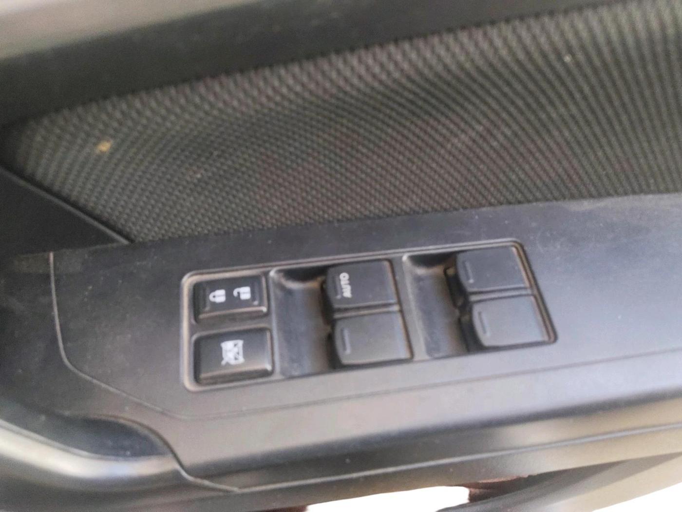 2018 Maruti Vitara Brezza ZDI, Diesel, Manual, 82,998 km, interior