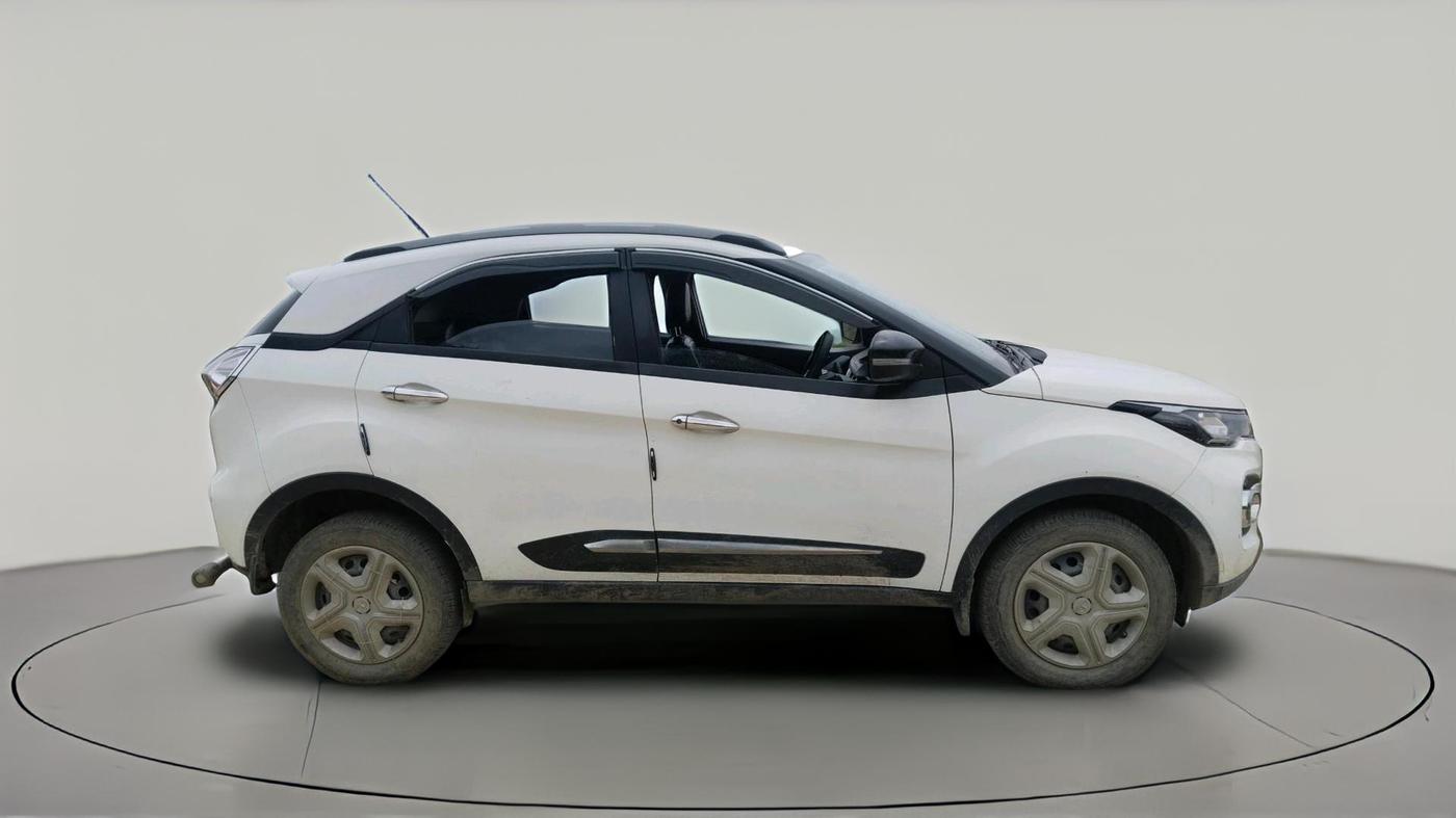 2023 Tata NEXON XM SUNROOF PETROL, Petrol, Manual, 29,694 km, exterior