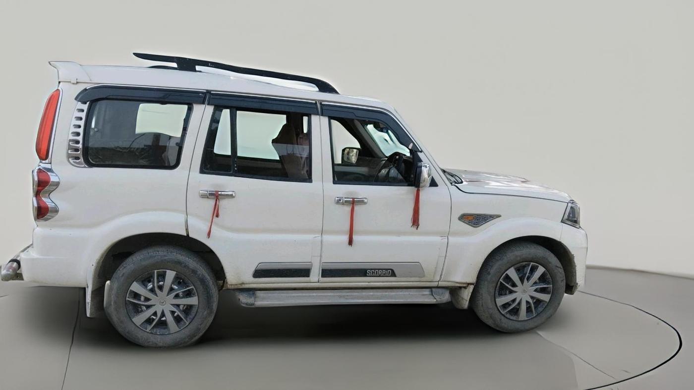 2017 Mahindra Scorpio S4, Diesel, Manual, 18,214 km, exterior