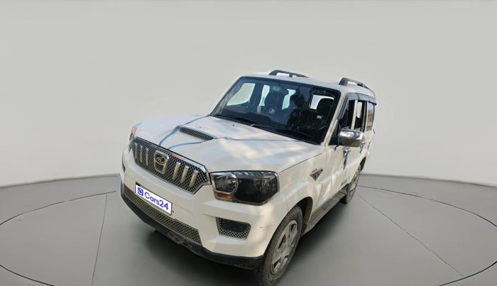 2017 Mahindra Scorpio S6 PLUS, Diesel, Manual, 1,18,986 km, exterior