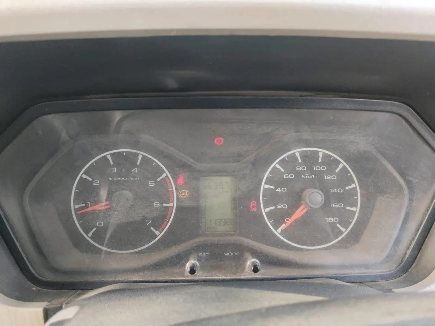 2017 Mahindra Scorpio S6 PLUS, Diesel, Manual, 1,18,986 km, interior