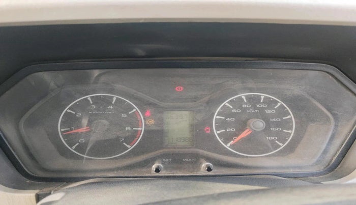 2017 Mahindra Scorpio S6 PLUS, Diesel, Manual, 1,18,986 km, interior