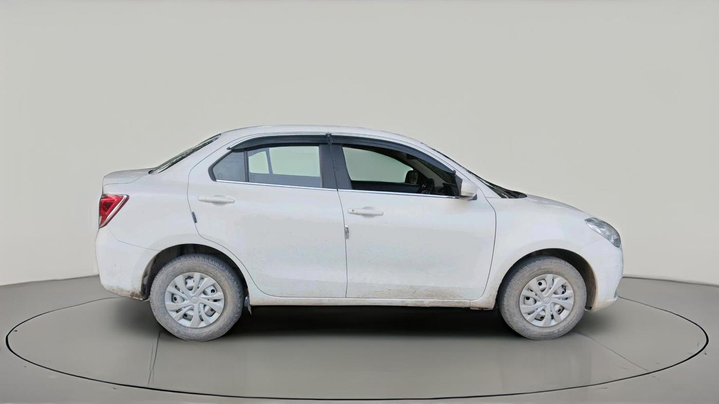 2022 Maruti Dzire LXI, Petrol, Manual, 28,740 km, exterior
