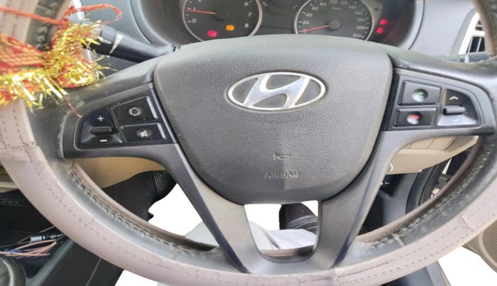 2013 Hyundai Grand i10 SPORTZ 1.2 KAPPA VTVT, Petrol, Manual, 1,09,909 km, interior