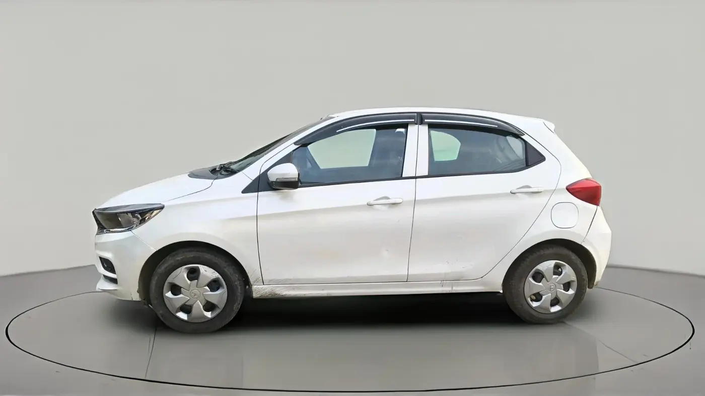 2020 Tata Tiago XT PETROL, Petrol, Manual, 94,573 km, exterior
