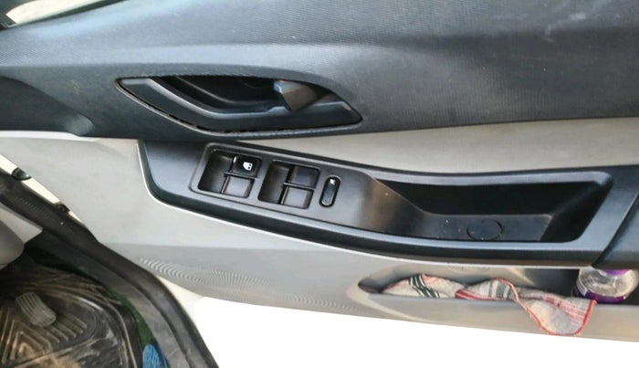 2020 Tata Tiago XT PETROL, Petrol, Manual, 94,573 km, interior