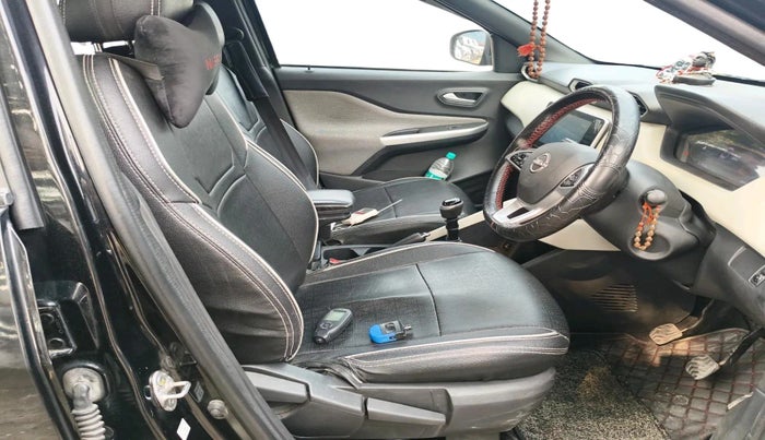 2022 Nissan MAGNITE XV MT, Petrol, Manual, 30,069 km, interior