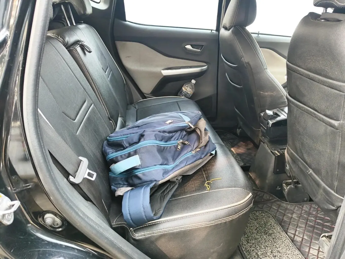 2022 Nissan MAGNITE XV MT, Petrol, Manual, 30,069 km, interior