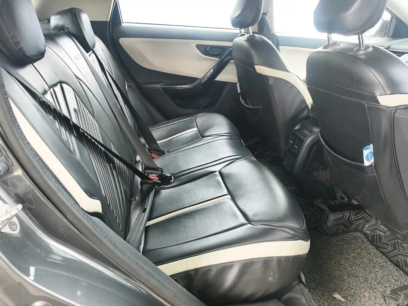 2024 Tata NEXON PURE 1.2 PETROL, Petrol, Manual, 53,842 km, interior