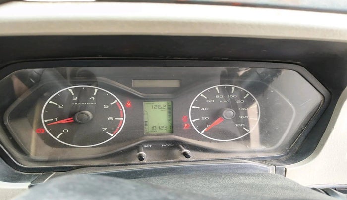 2020 Mahindra Scorpio S5, Diesel, Manual, 1,01,231 km, interior