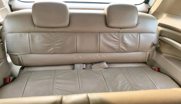 2016 ISUZU MU-7 High 4x2 MT, Diesel, Manual, 1,20,376 km, interior