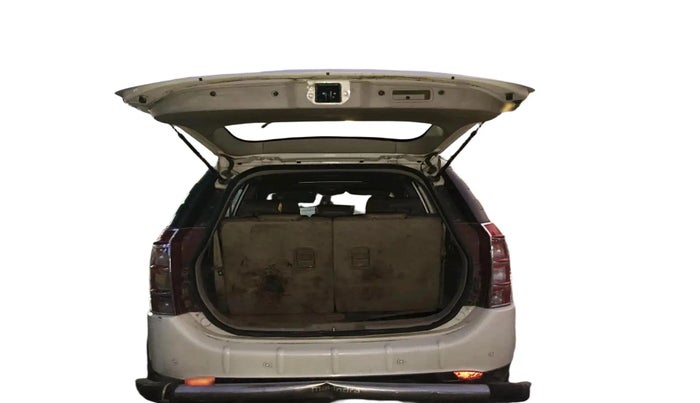 2016 Mahindra XUV500 W10, Diesel, Manual, 87,395 km, exterior